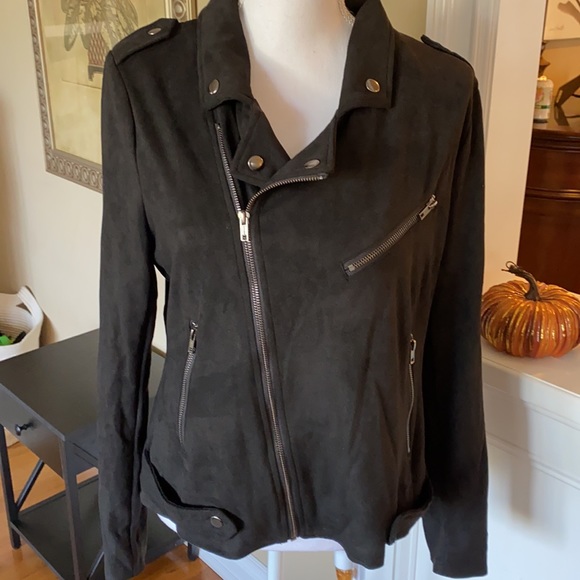 Market & Spruce Jackets & Blazers - Market & Spruce faux suede moto jacket with working zippers sz L. Very soft